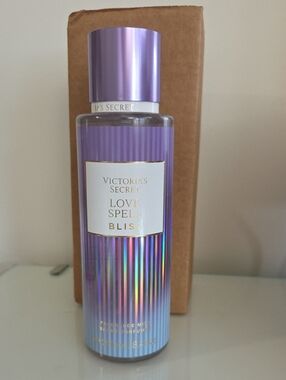 NIB Vicroria's Secret LOVE SPELL BLISS